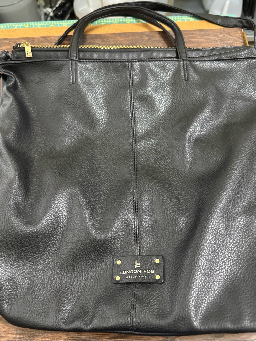 London Fog Black Leather women’s black Tote Bag